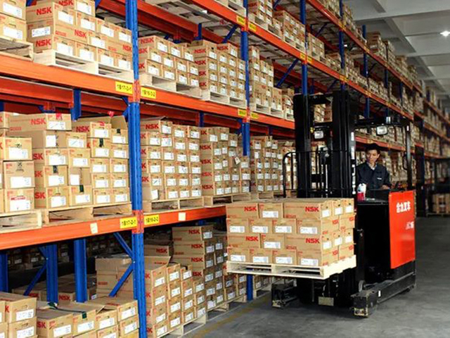 Cuscinetto orientabile a rulli per petrolio