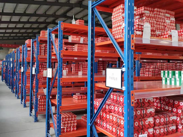 Cuscinetto orientabile a rulli per metallurgia